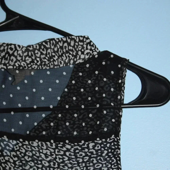 Aeropostale Sleeveless Black and White Animal Print Button Up Front Shirt XL - Picture 13 of 13